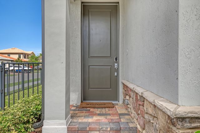 4740 Chantilly, Lake Worth, FL 33467