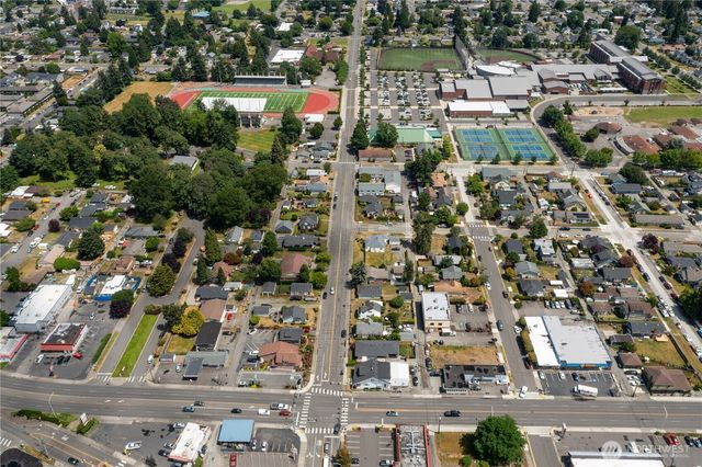 3073 3rd Street NE, Auburn, WA 98002