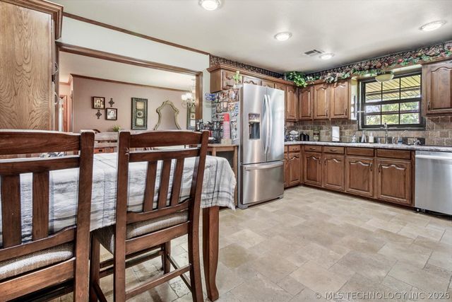 4152 W Oak Street, Skiatook, OK 74070