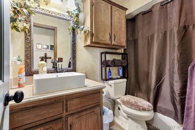 4152 W Oak Street, Skiatook, OK 74070