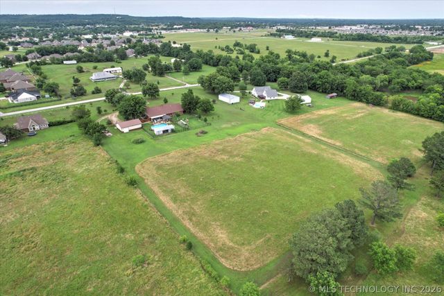 4152 W Oak Street, Skiatook, OK 74070