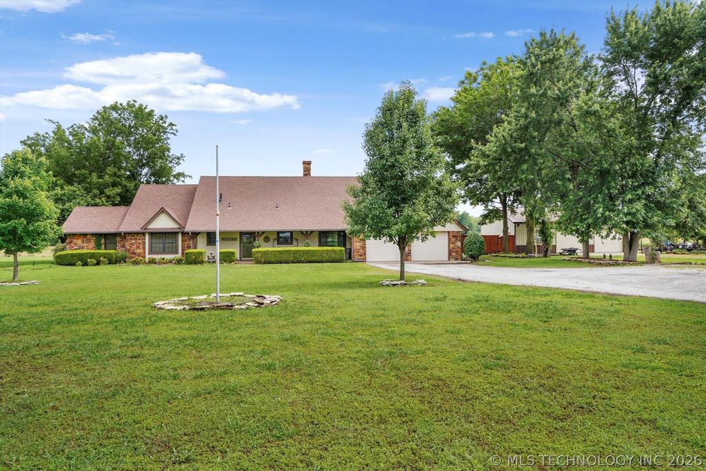 4152 W Oak Street, Skiatook, OK 74070