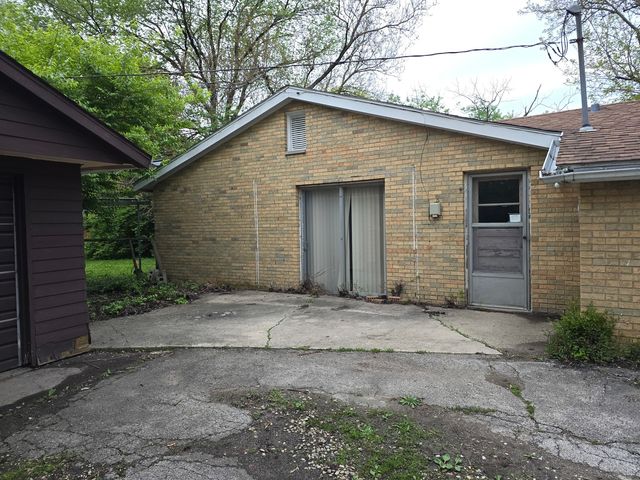 8621 W 167th Place, Orland Park, IL 60462