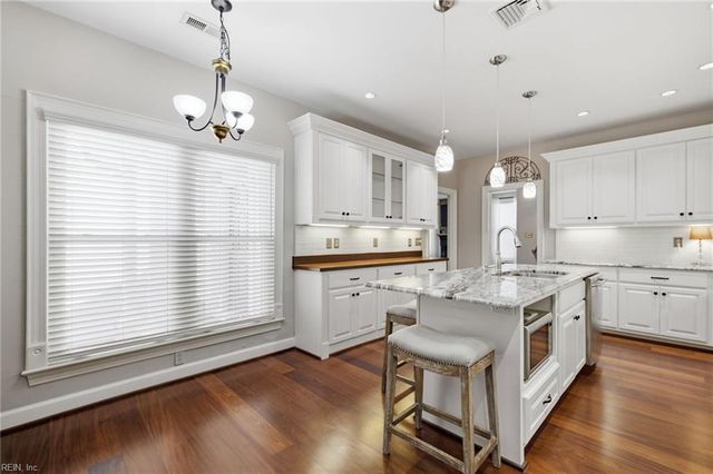 1050 Collection Creek WAY, Virginia Beach, VA 23454