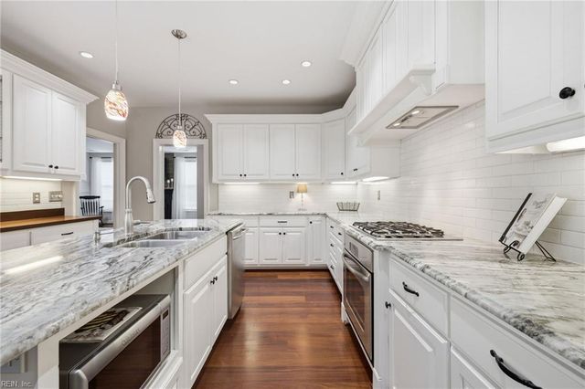 1050 Collection Creek WAY, Virginia Beach, VA 23454