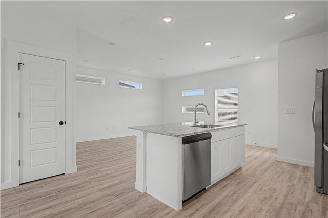 651 St Charles Place, Bentonville, AR 72713