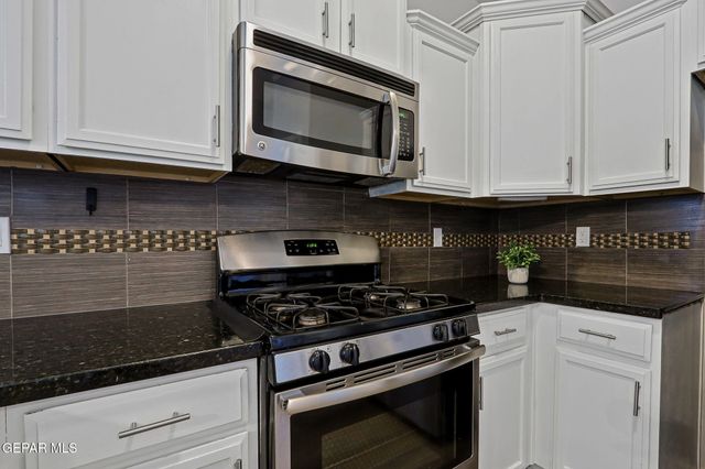7213 COPPER TRAIL Avenue, El Paso, TX 79934