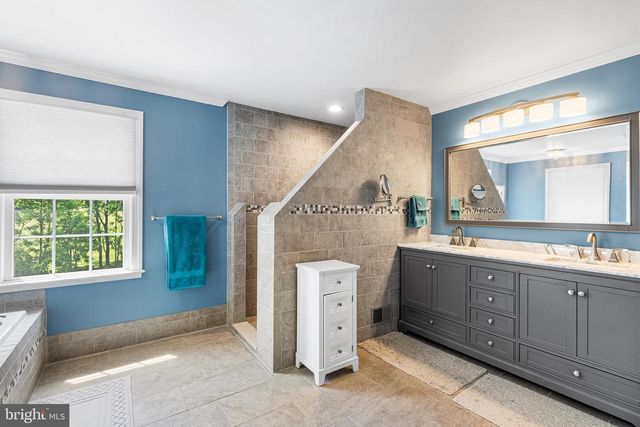 510 DAY SPRING LN, West Chester, PA 19382