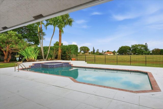 2106 Sunderland Avenue, Wellington, FL 33414