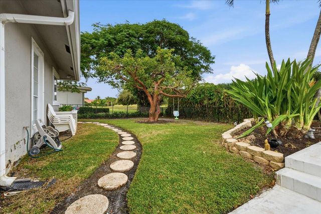 2106 Sunderland Avenue, Wellington, FL 33414