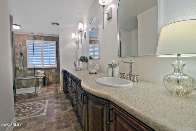 1605 S ASH Drive, Chandler, AZ 85286