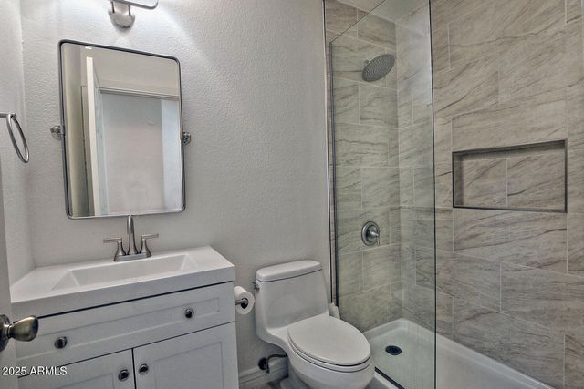 1605 S ASH Drive, Chandler, AZ 85286