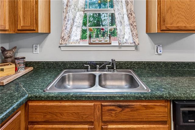 2343 Rambling Way, Lithonia, GA 30058