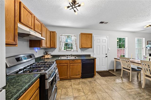 2343 Rambling Way, Lithonia, GA 30058