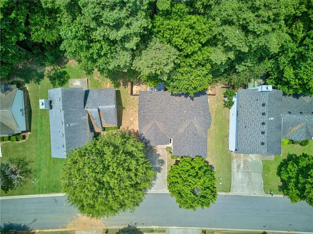 2343 Rambling Way, Lithonia, GA 30058