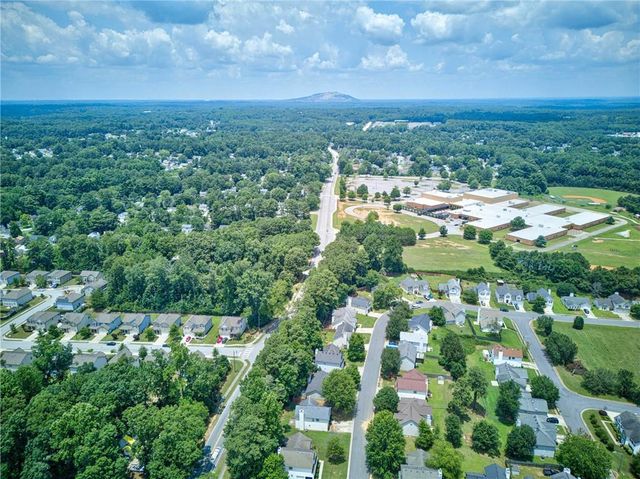 2343 Rambling Way, Lithonia, GA 30058