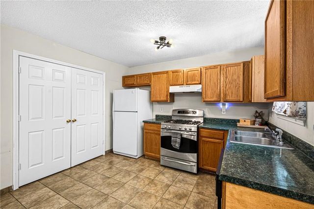 2343 Rambling Way, Lithonia, GA 30058