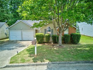 2343 Rambling Way, Lithonia, GA 30058
