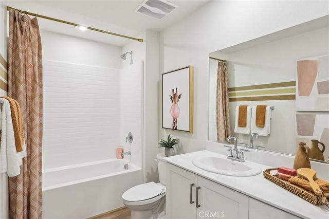 6382 Moonfire Lane 4, Fontana, CA 92336