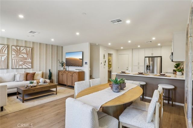 6382 Moonfire Lane 4, Fontana, CA 92336