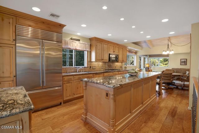 175 S Ventu Park Road, Newbury Park, CA 91320
