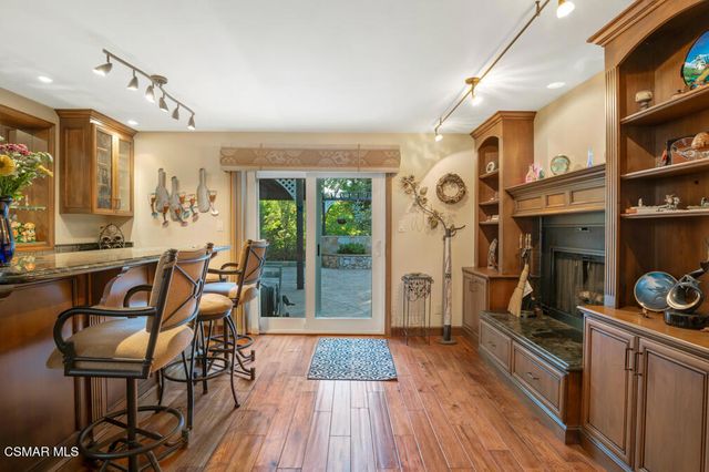 175 S Ventu Park Road, Newbury Park, CA 91320