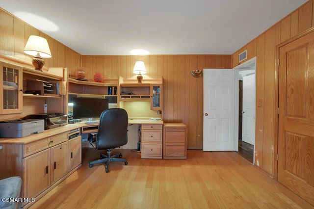 175 S Ventu Park Road, Newbury Park, CA 91320