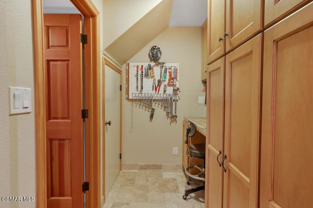 175 S Ventu Park Road, Newbury Park, CA 91320