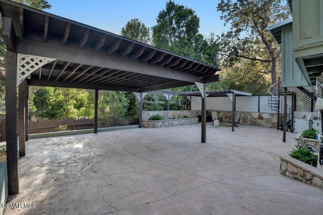 175 S Ventu Park Road, Newbury Park, CA 91320