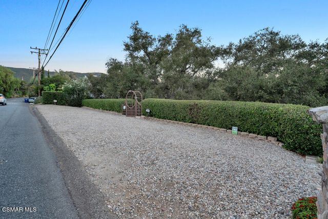 175 S Ventu Park Road, Newbury Park, CA 91320