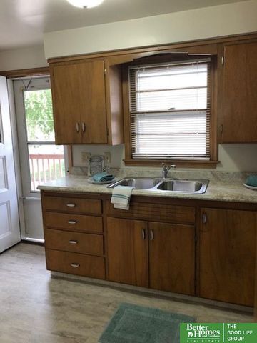 4624 Davenport Street, Omaha, NE 68132