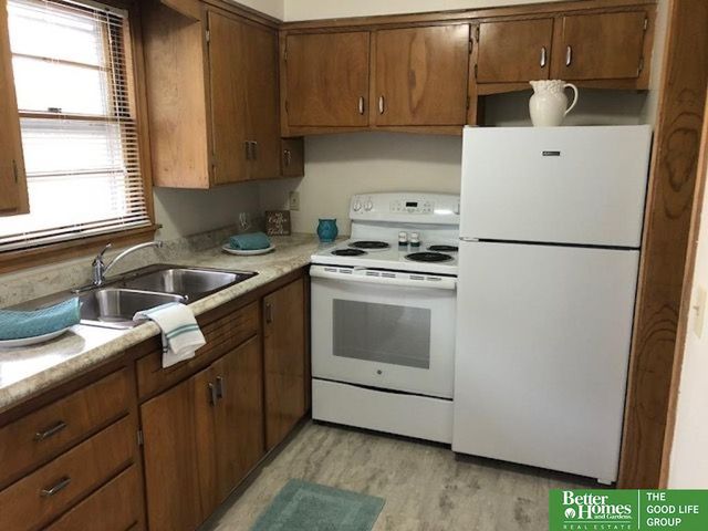 4624 Davenport Street, Omaha, NE 68132