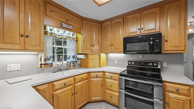 5909 Osceola Ossipee Road, Browns Summit, NC 27214
