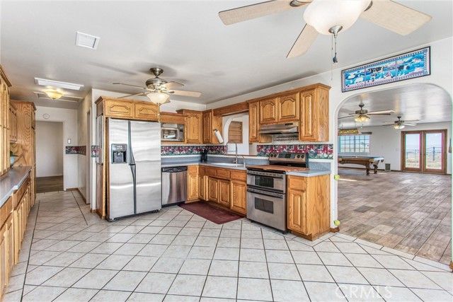 7045 Oak Hill Road, Oak Hills, CA 92344