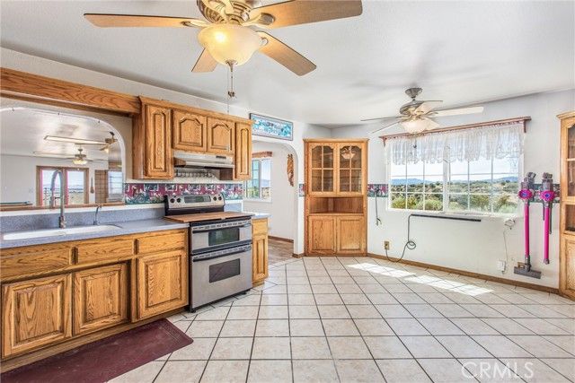 7045 Oak Hill Road, Oak Hills, CA 92344