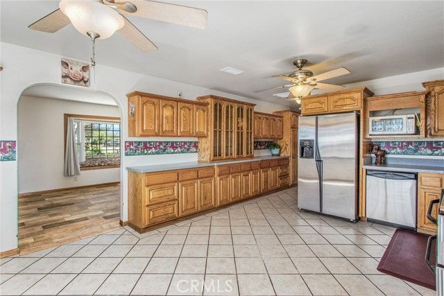 7045 Oak Hill Road, Oak Hills, CA 92344