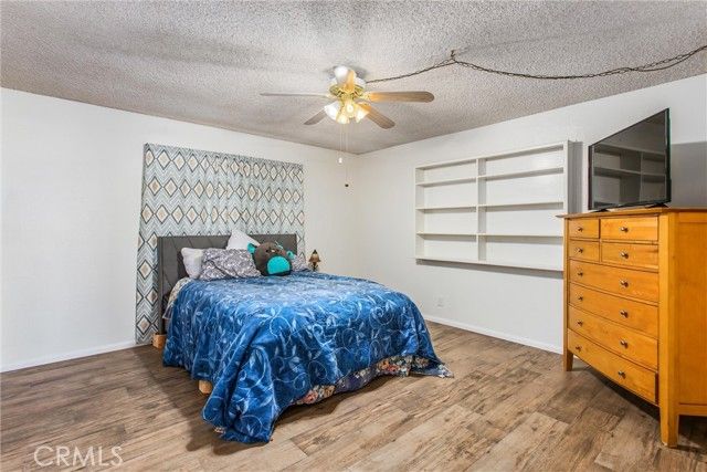 7045 Oak Hill Road, Oak Hills, CA 92344