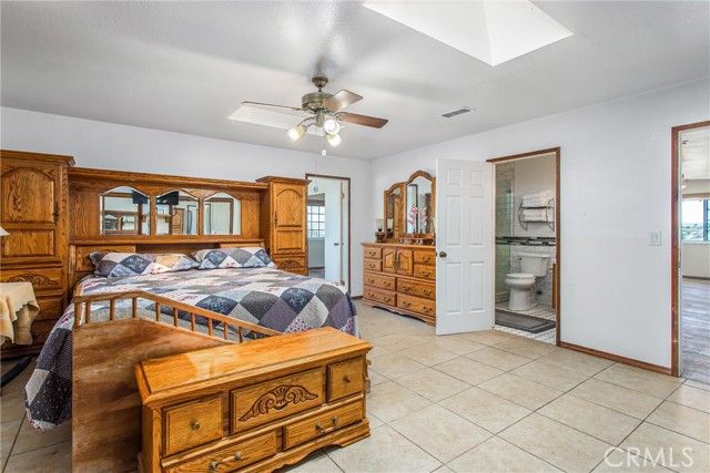 7045 Oak Hill Road, Oak Hills, CA 92344