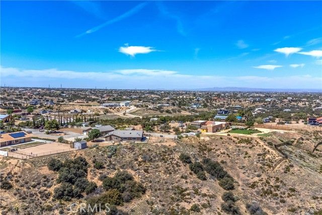 7045 Oak Hill Road, Oak Hills, CA 92344