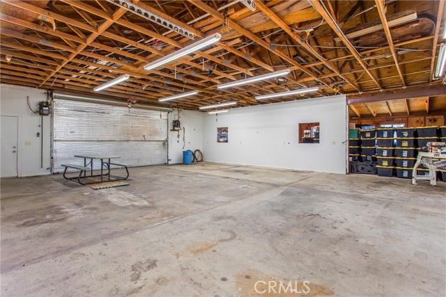 7045 Oak Hill Road, Oak Hills, CA 92344