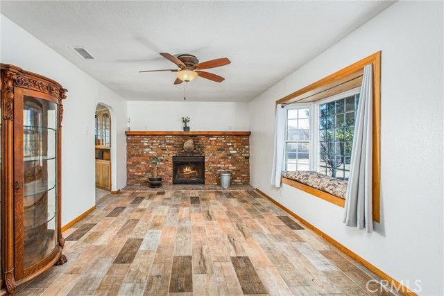 7045 Oak Hill Road, Oak Hills, CA 92344