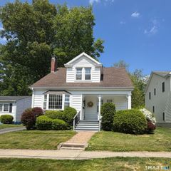 129 Seaview Avenue, West Haven, CT 06516
