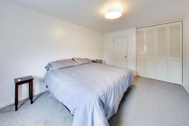 6359 N Ridge Avenue 302, Chicago, IL 60660