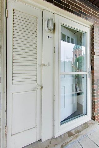 6359 N Ridge Avenue 302, Chicago, IL 60660