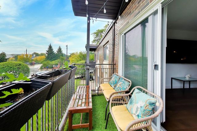 6359 N Ridge Avenue 302, Chicago, IL 60660