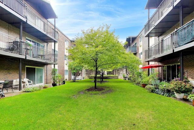 6359 N Ridge Avenue 302, Chicago, IL 60660