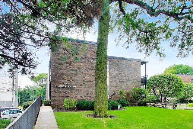 6359 N Ridge Avenue 302, Chicago, IL 60660