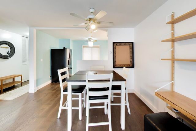 6359 N Ridge Avenue 302, Chicago, IL 60660