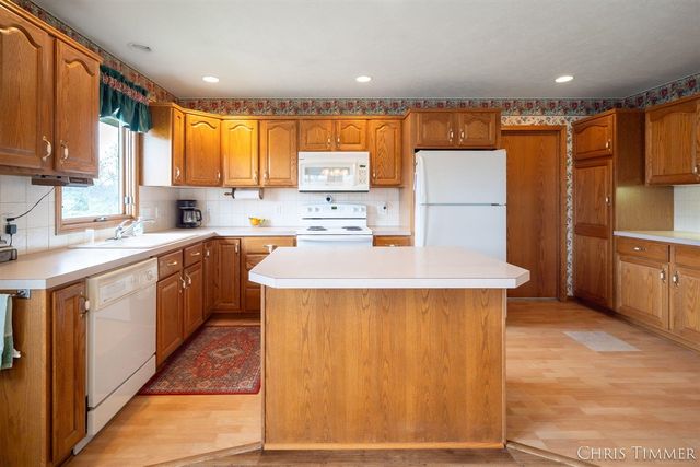 259 Interlaken Court, Zeeland, MI 49464