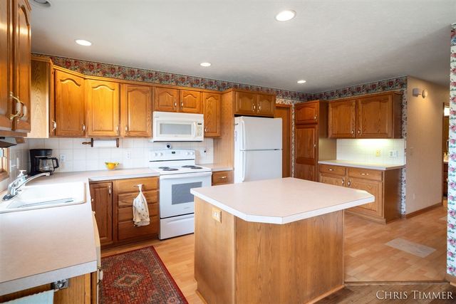 259 Interlaken Court, Zeeland, MI 49464